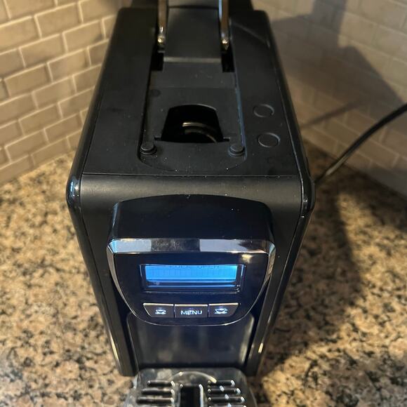 Cuisinart Espresso Defined Espresso Maker, specifically the EM-15 - Picture 6 of 8